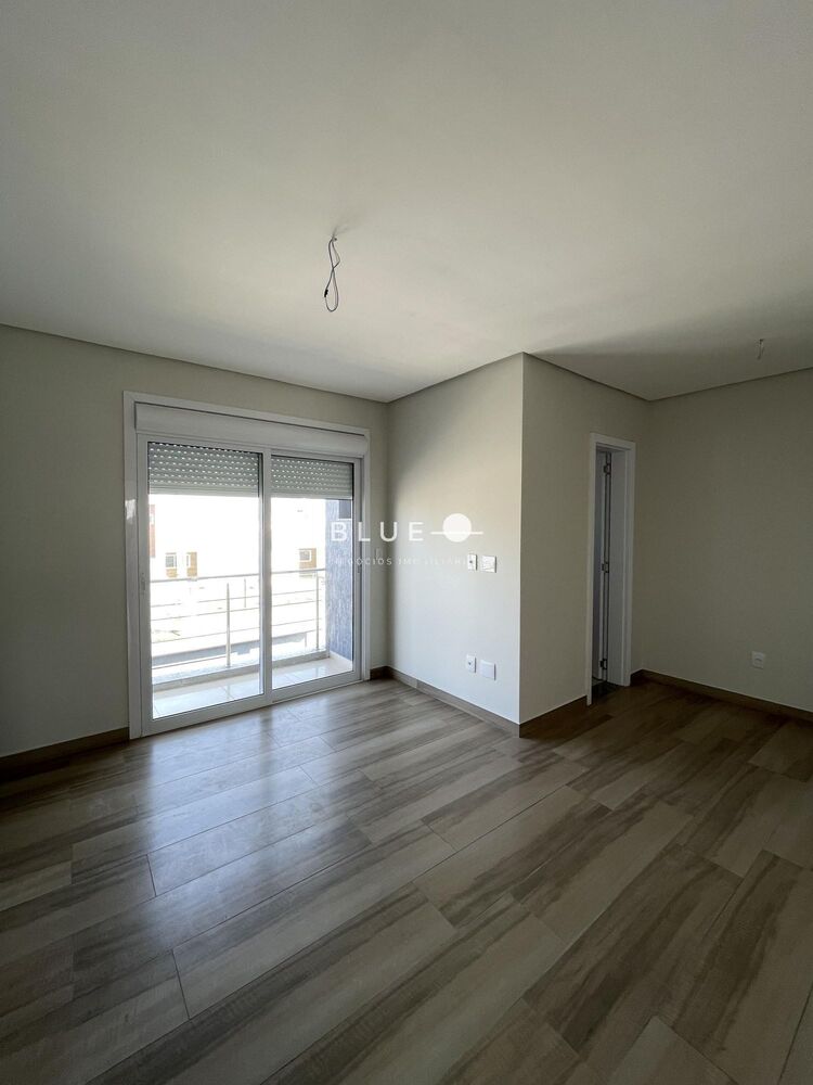 Sobrado à venda com 3 quartos, 140m² - Foto 2