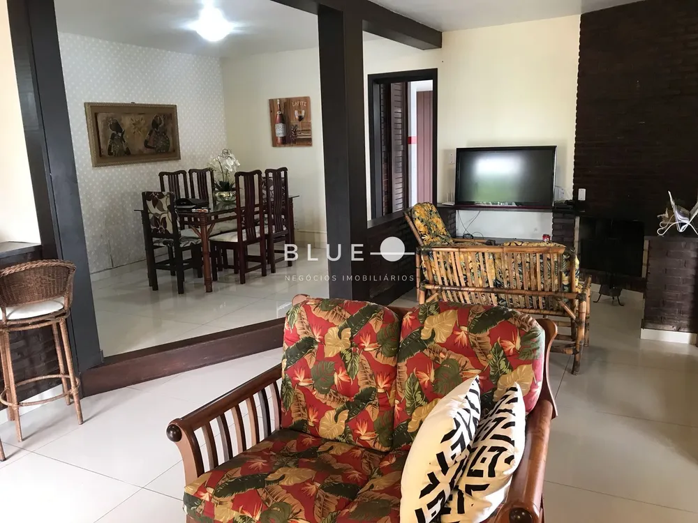 Casa, 4 quartos, 260 m² - Foto 2