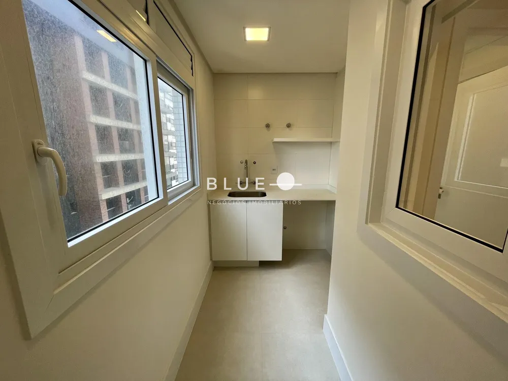 Apartamento, 3 quartos, 130 m² - Foto 1