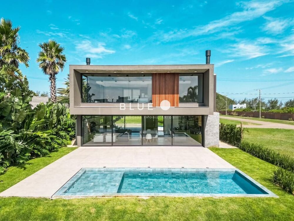 Casa de Condomínio à venda com 4 quartos, 293m² - Foto 1