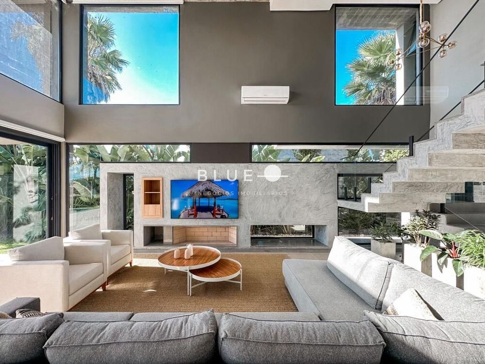 Casa de Condomínio à venda com 4 quartos, 293m² - Foto 4