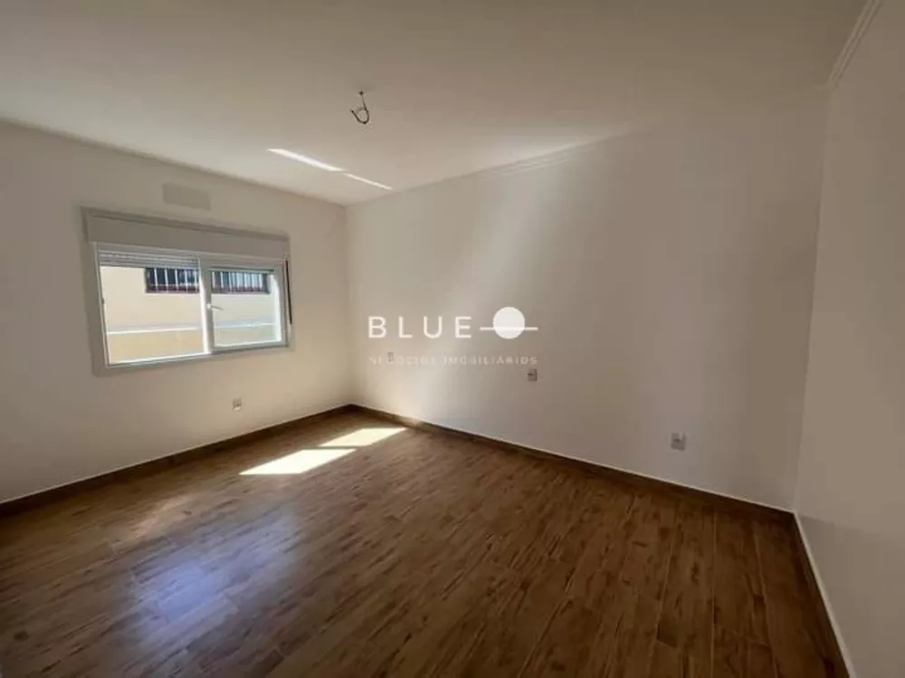 Casa, 3 quartos, 193 m² - Foto 4
