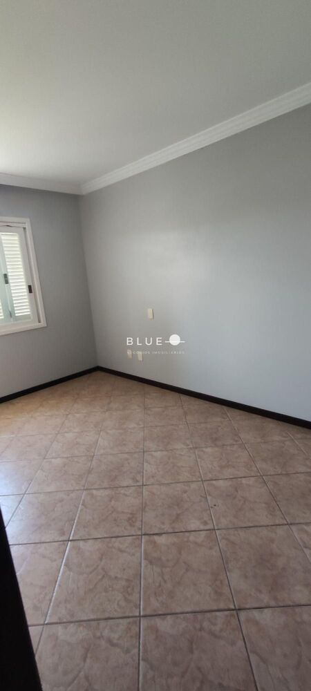 Apartamento à venda com 3 quartos, 230m² - Foto 3