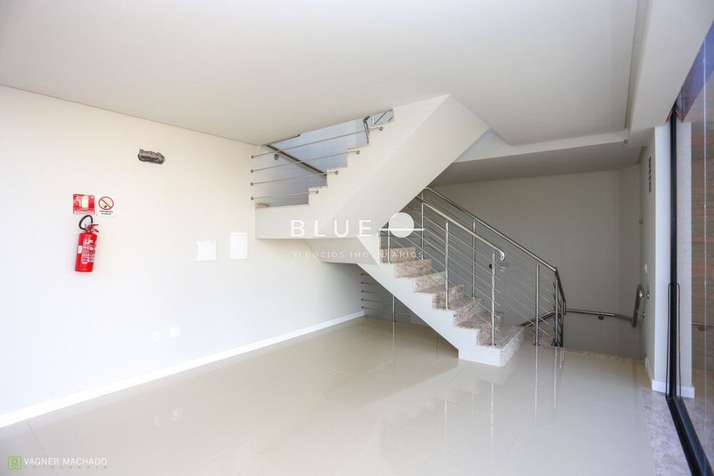 Conjunto Comercial-Sala à venda com 1 quarto, 108m² - Foto 2