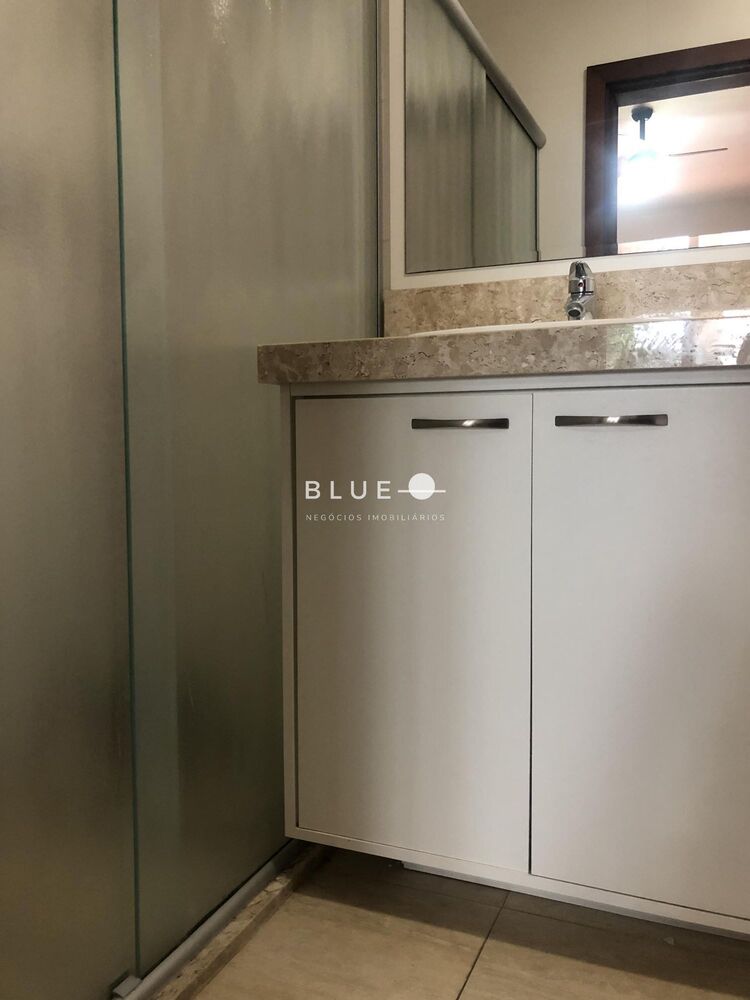 Apartamento, 3 quartos, 230 m² - Foto 1