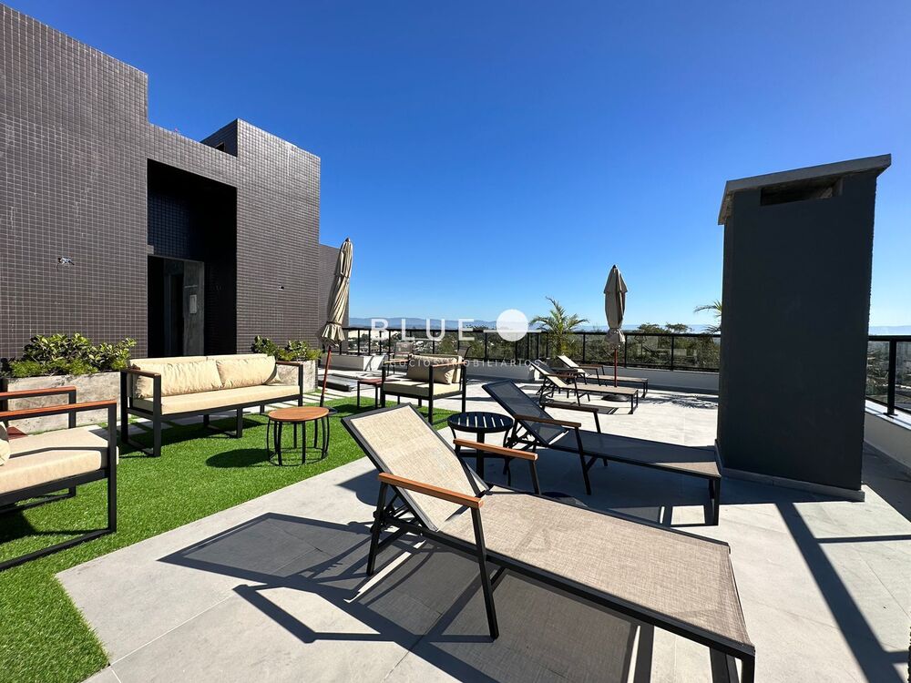 Apartamento à venda com 2 quartos, 64m² - Foto 2