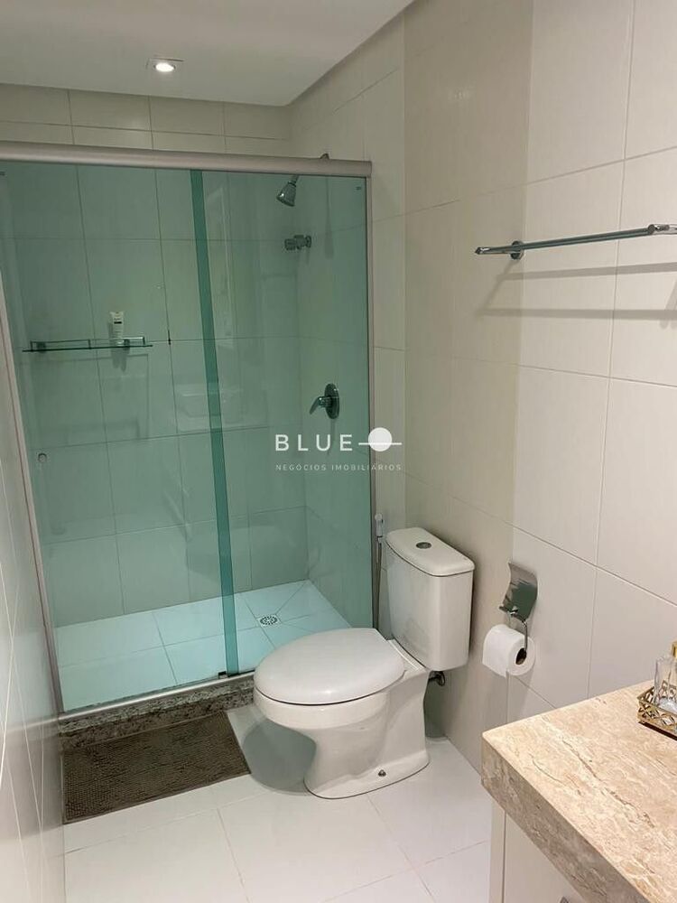 Apartamento à venda com 2 quartos, 75m² - Foto 2