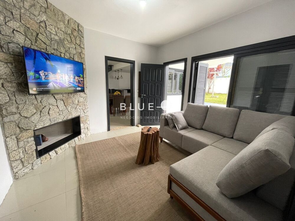 Casa à venda com 3 quartos, 400m² - Foto 5