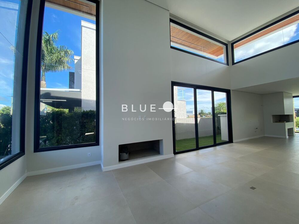 Casa de Condomínio à venda com 3 quartos, 256m² - Foto 6