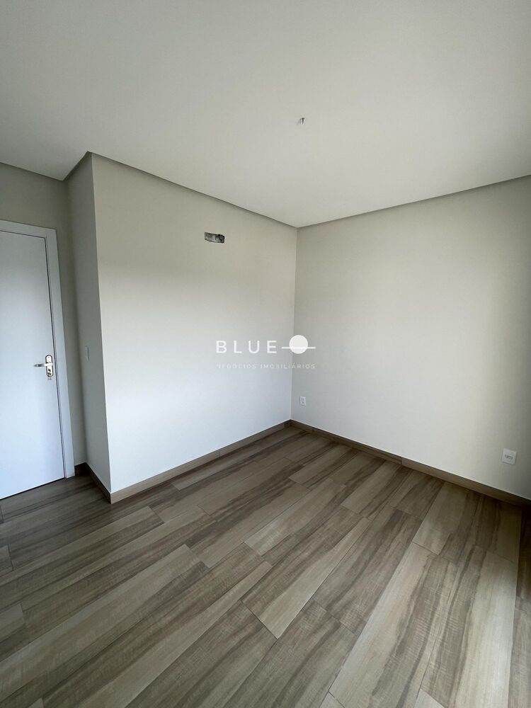Casa à venda com 3 quartos, 140m² - Foto 7