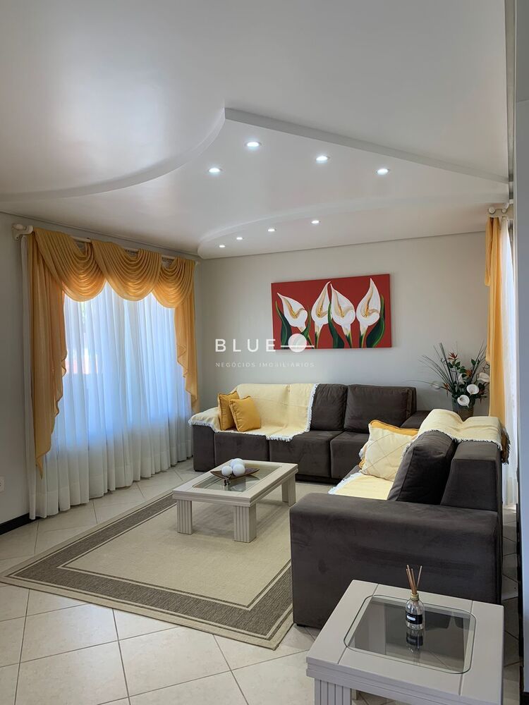 Casa, 3 quartos, 255 m² - Foto 1