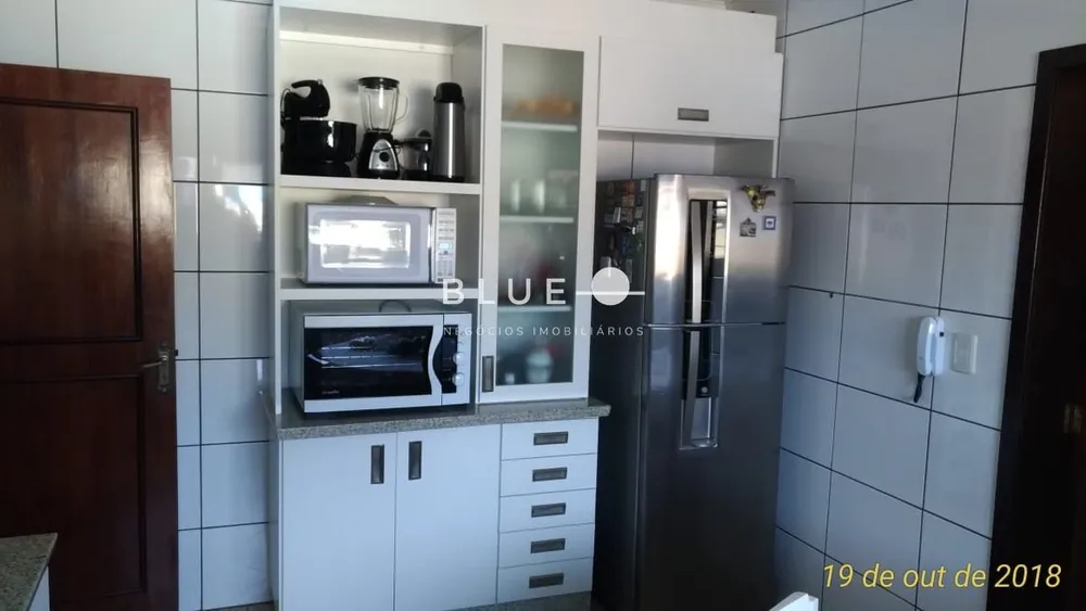Casa, 4 quartos, 385 m² - Foto 1