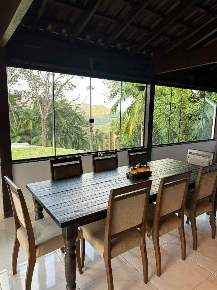 Chácara à venda com 3 quartos, 250m² - Foto 2
