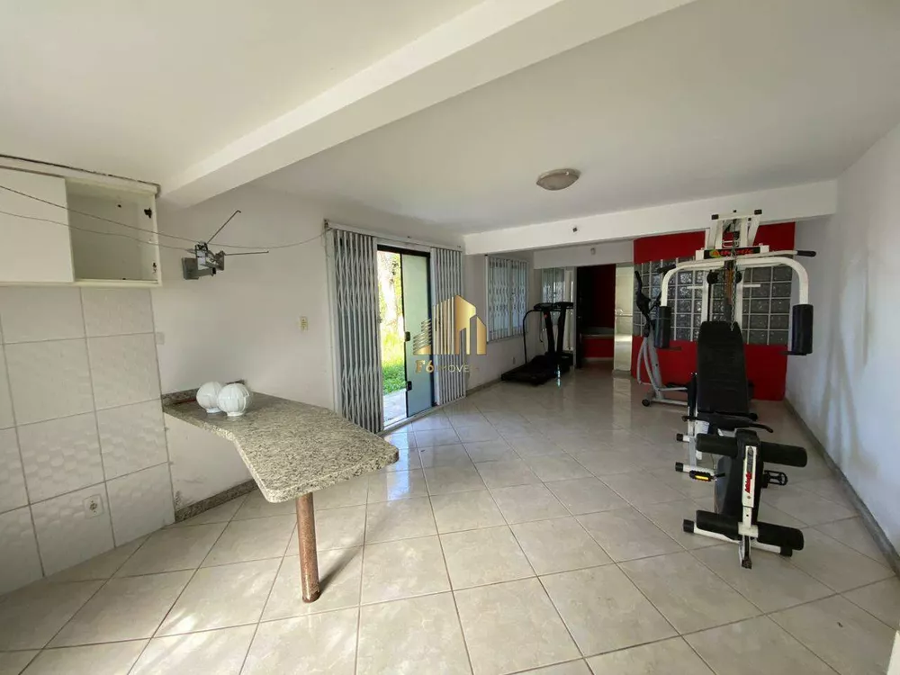 Casa, 4 quartos, 300 m² - Foto 1