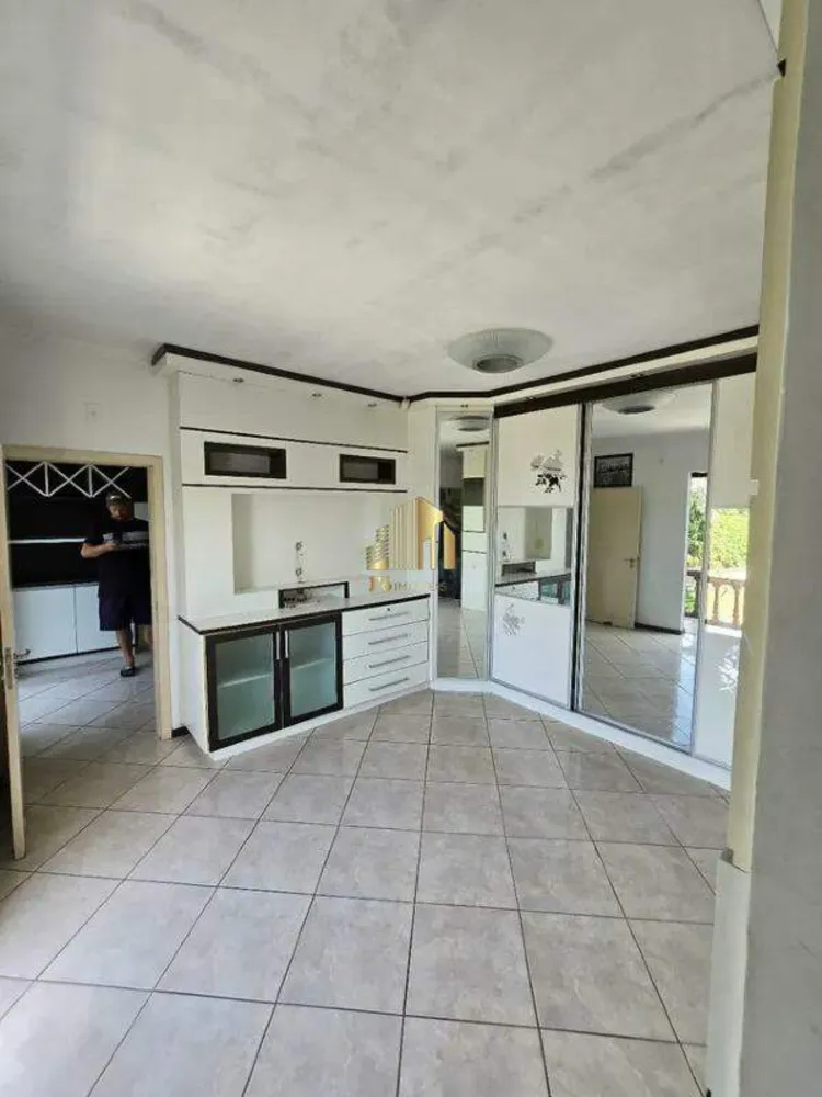 Casa, 4 quartos, 300 m² - Foto 9