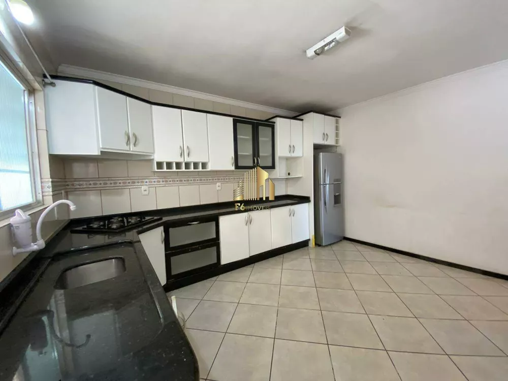 Casa, 4 quartos, 300 m² - Foto 2