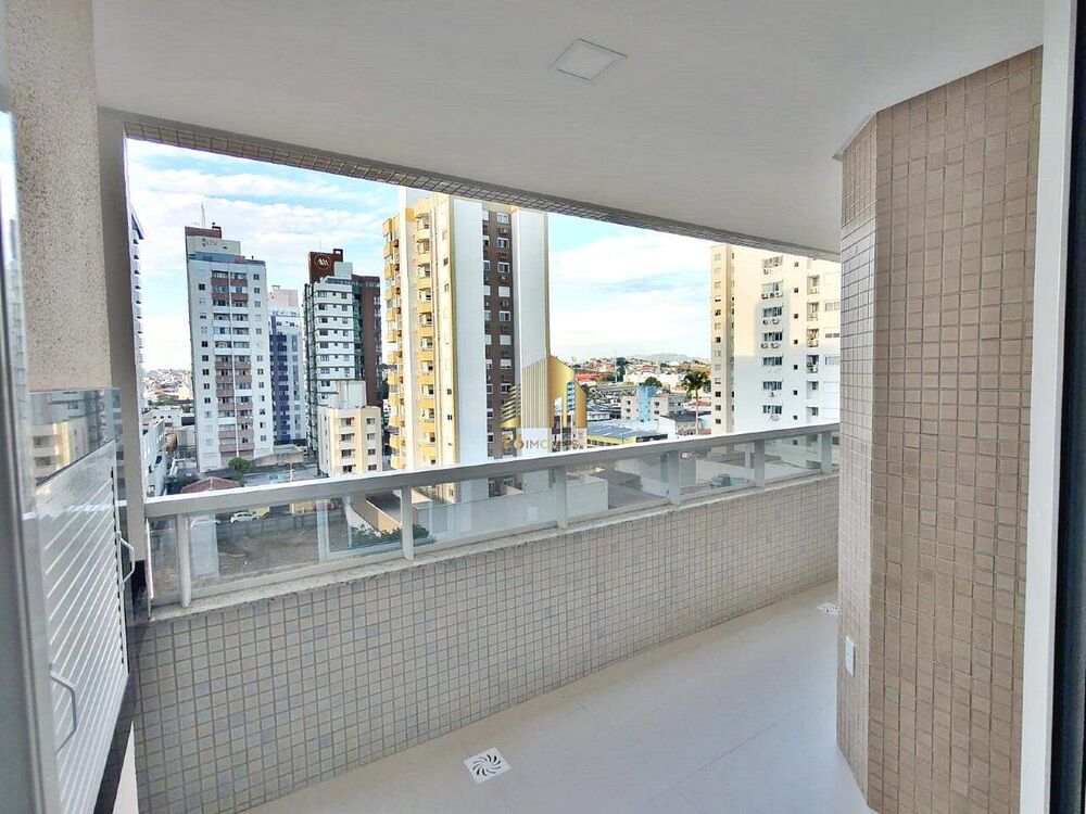 Apartamento à venda com 3 quartos, 108m² - Foto 2