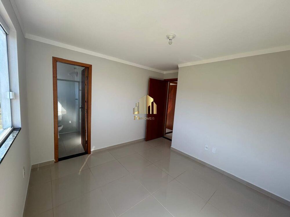 Apartamento à venda com 2 quartos, 65m² - Foto 3