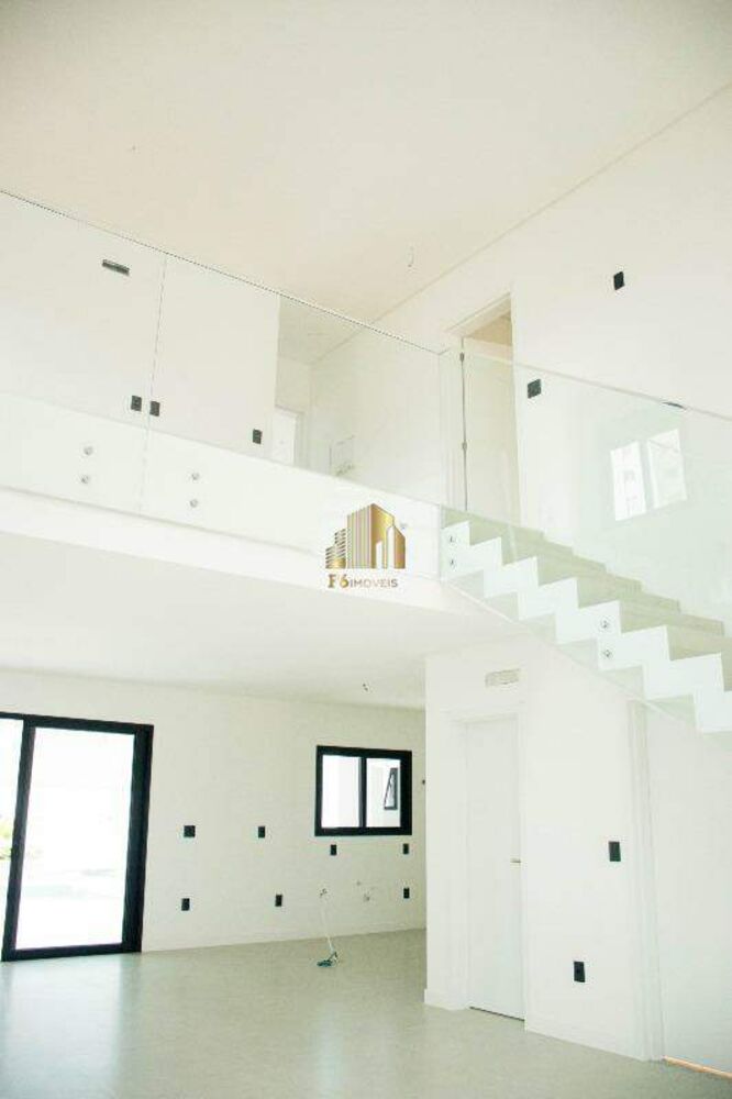 Casa à venda com 3 quartos, 297m² - Foto 8