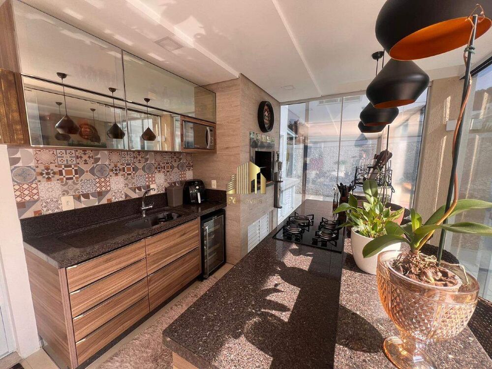 Casa à venda com 3 quartos, 348m² - Foto 6