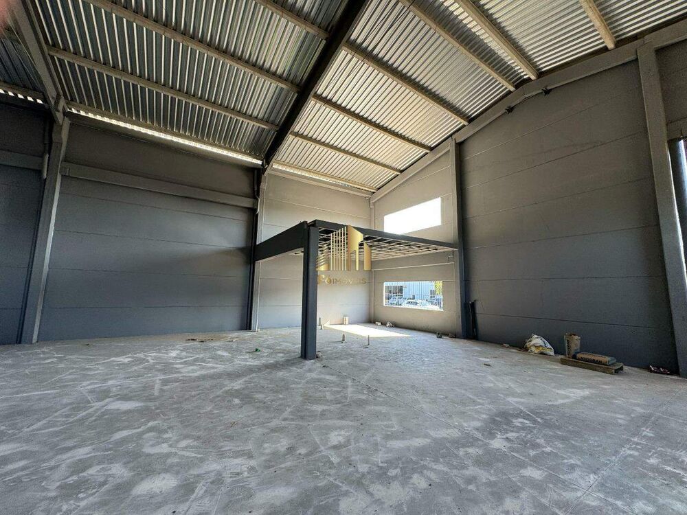 Depósito-Galpão-Armazém para alugar, 550m² - Foto 2