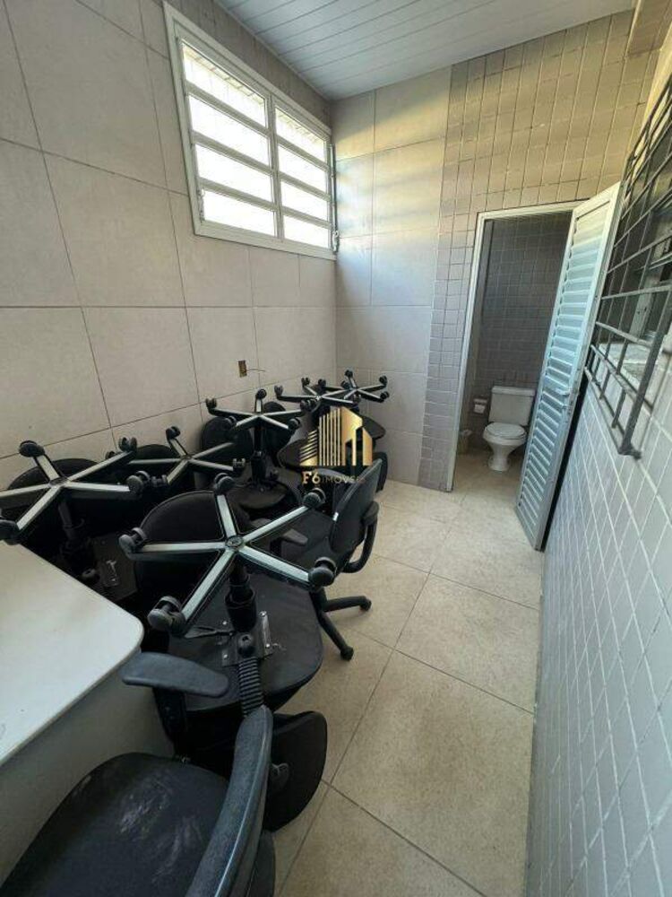 Conjunto Comercial-Sala para alugar com 5 quartos, 200m² - Foto 7