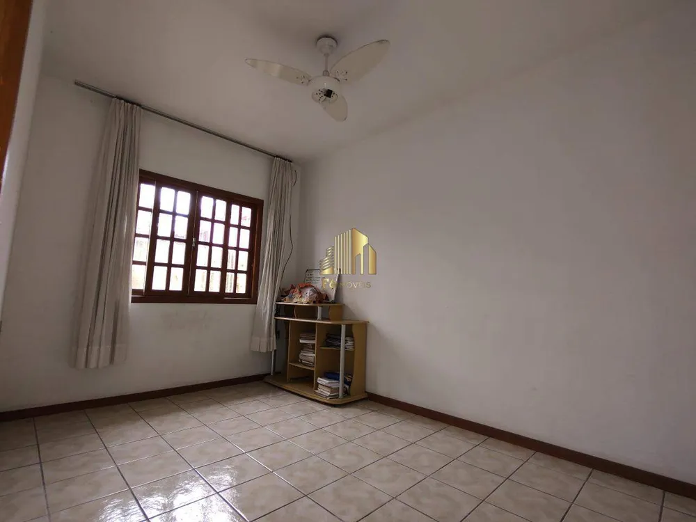 Casa, 3 quartos, 250 m² - Foto 13