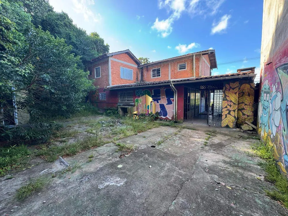 Casa, 4 quartos, 241 m² - Foto 3