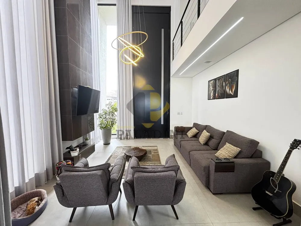 Casa, 4 quartos, 290 m² - Foto 1