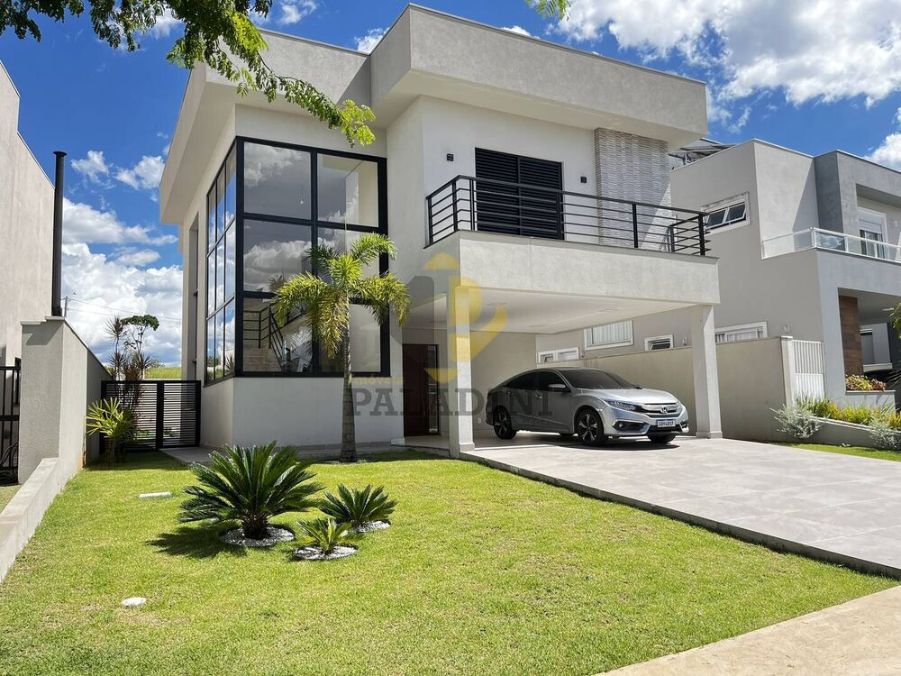 Casa à venda com 3 quartos, 220m² - Foto 1