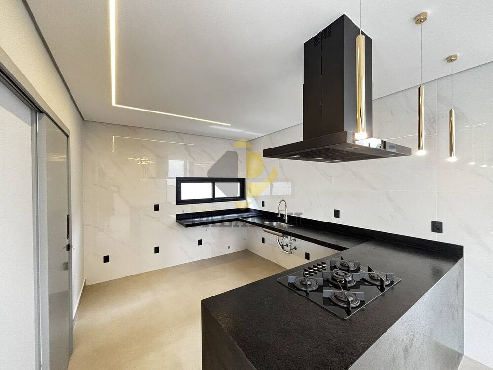 Casa à venda com 4 quartos, 265m² - Foto 5