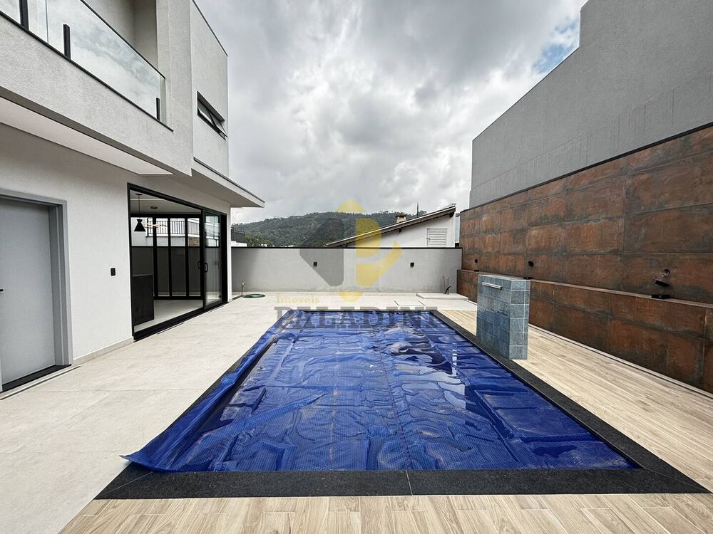 Casa à venda com 4 quartos, 265m² - Foto 8