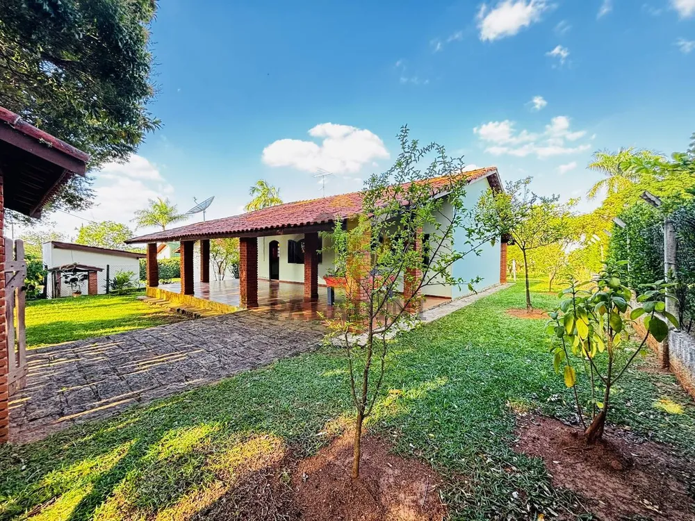Chácara, 3 quartos, 820 m² - Foto 1