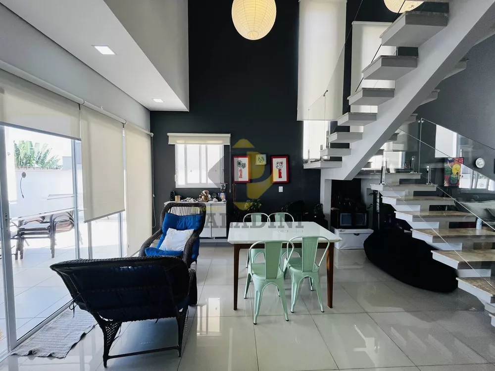 Casa à venda com 3 quartos, 200m² - Foto 3