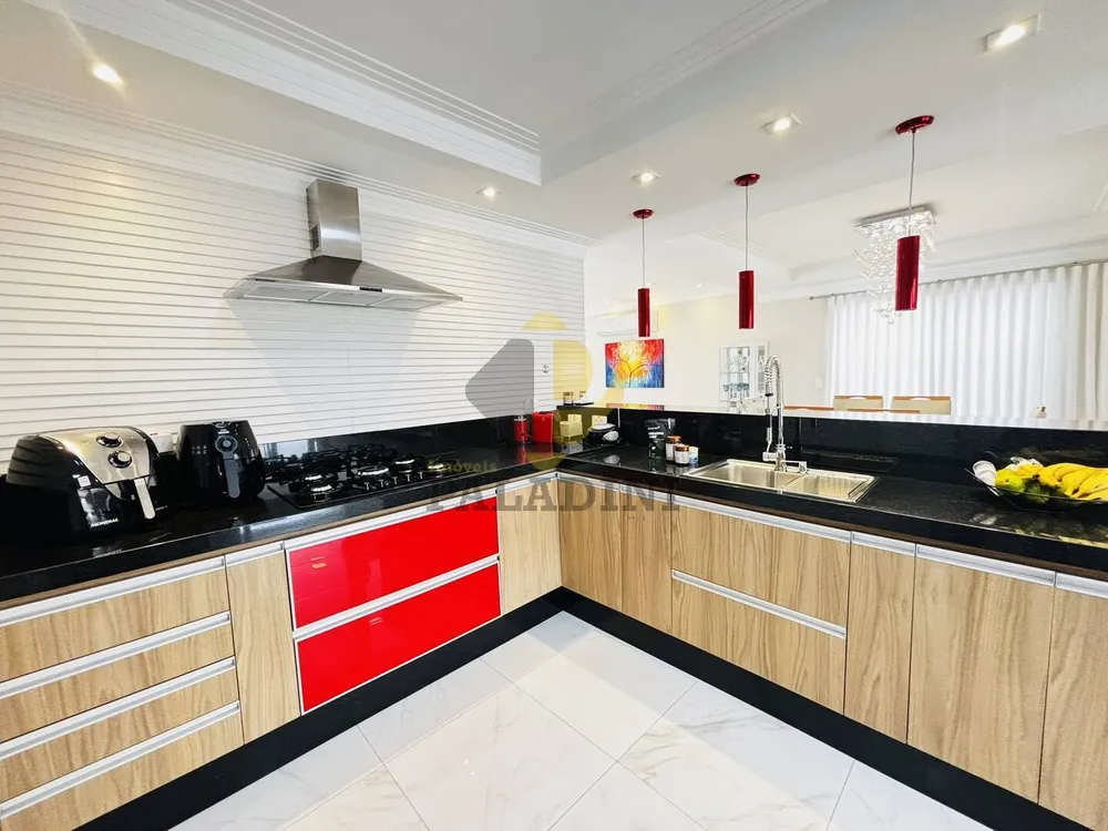 Casa, 3 quartos, 335 m² - Foto 5