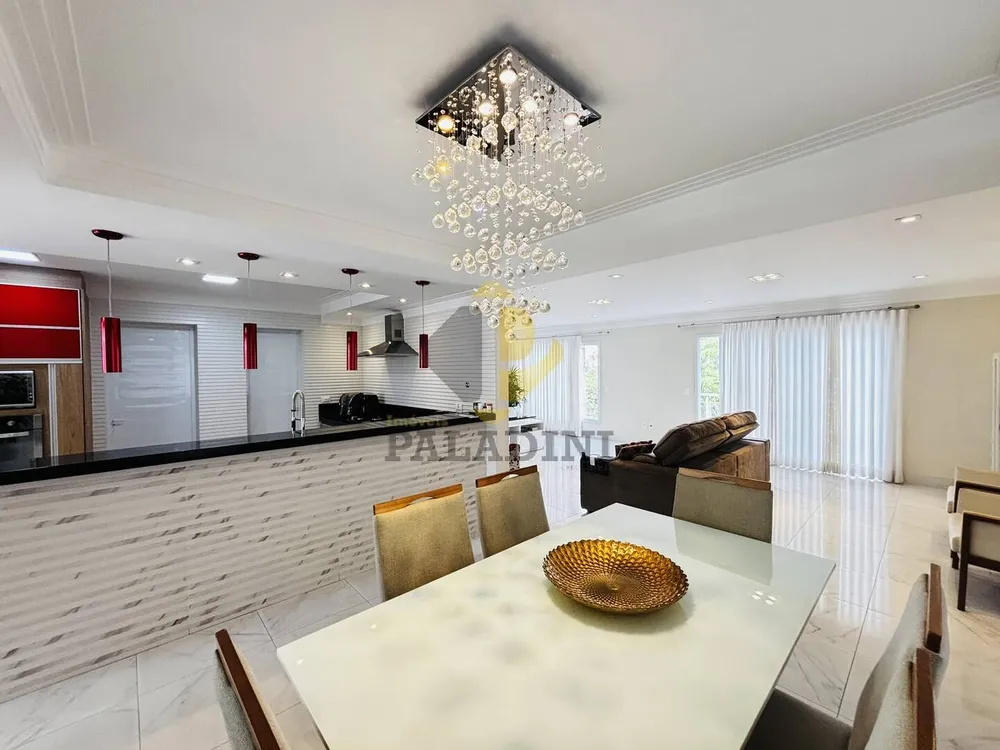 Casa, 3 quartos, 335 m² - Foto 2