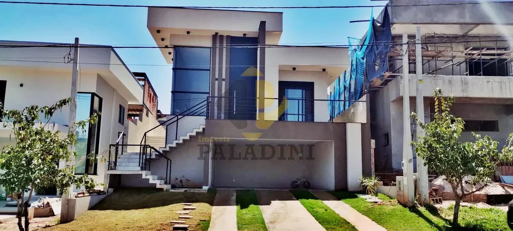 Casa de Condomínio à venda com 3 quartos, 228m² - Foto 1