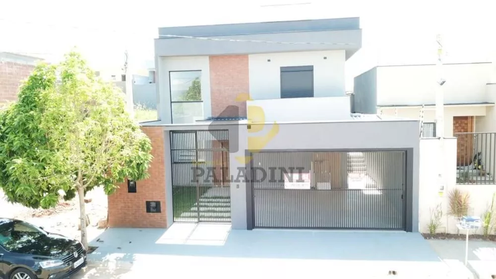 Casa à venda com 4 quartos, 250m² - Foto 2