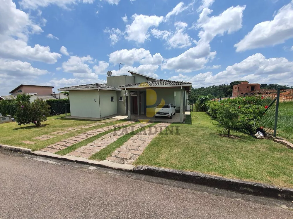 Casa de Condomínio à venda com 3 quartos, 250m² - Foto 1