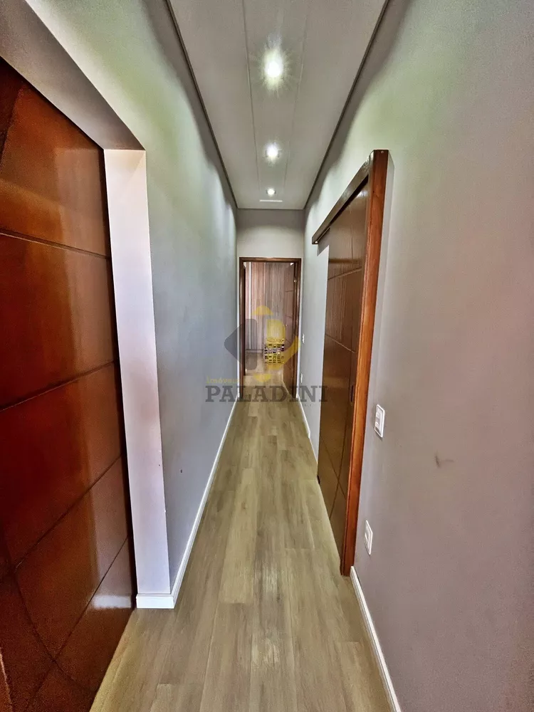 Casa de Condomínio à venda com 4 quartos, 240m² - Foto 3