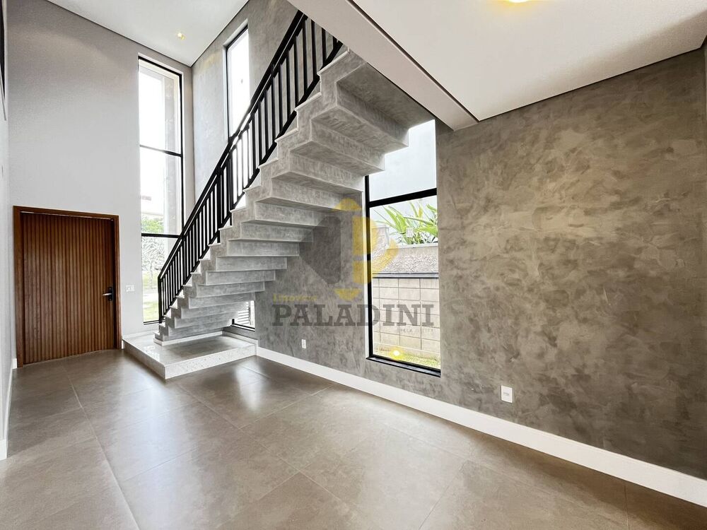 Casa, 4 quartos, 240 m² - Foto 1