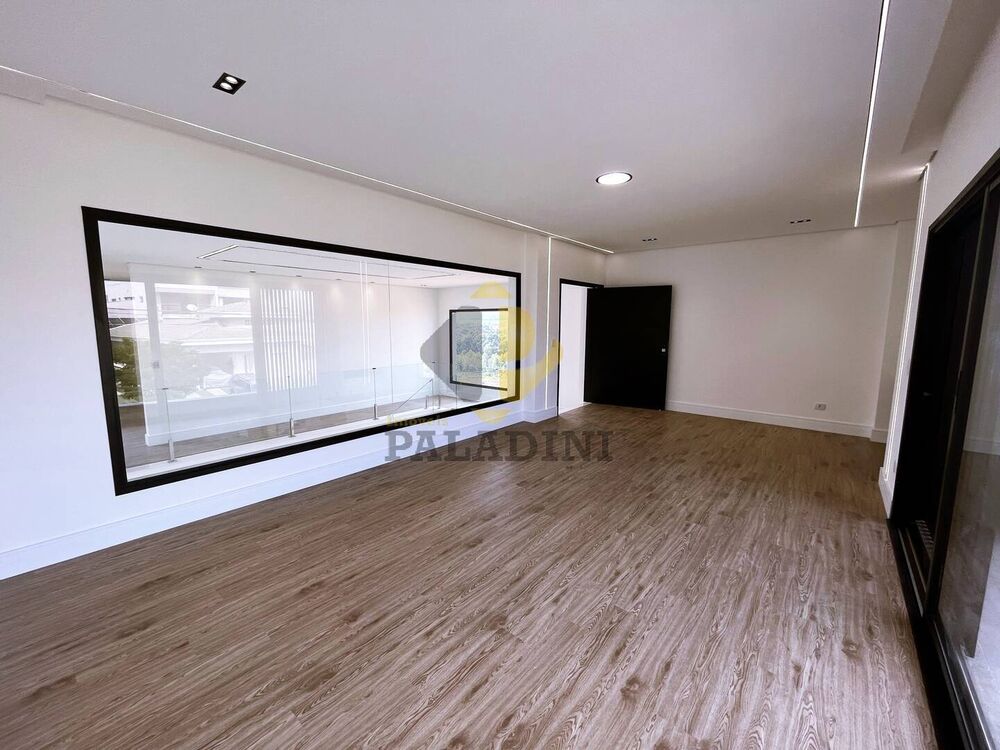 Casa de Condomínio à venda com 4 quartos, 333m² - Foto 2