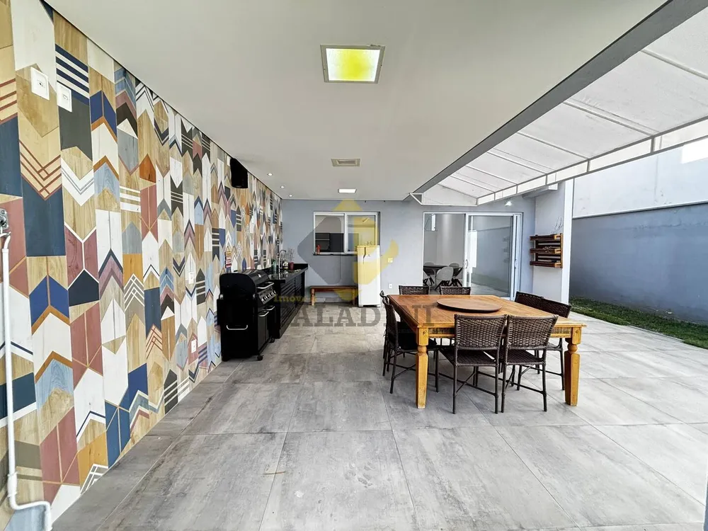 Casa, 4 quartos, 264 m² - Foto 2