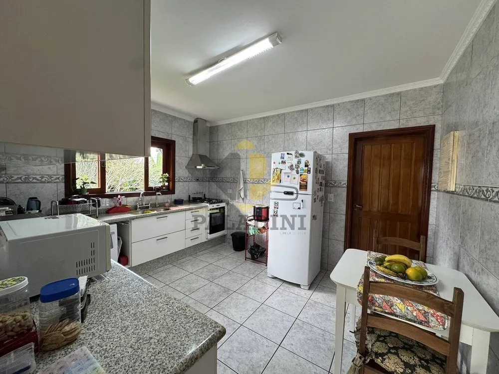 Chácara, 4 quartos, 1800 m² - Foto 2