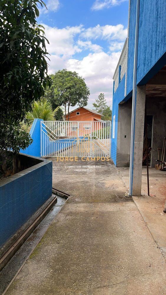 Chácara à venda com 3 quartos, 280m² - Foto 1