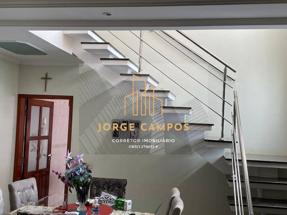 Sobrado, 4 quartos, 250 m² - Foto 1