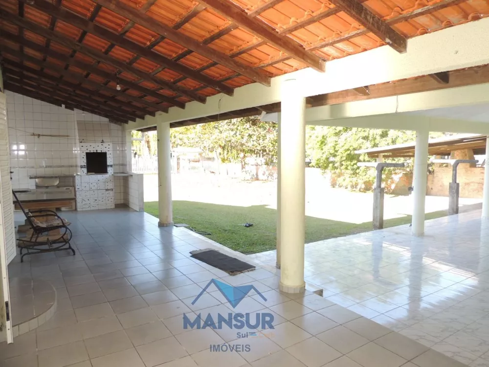 Casa, 4 quartos, 181 m² - Foto 2