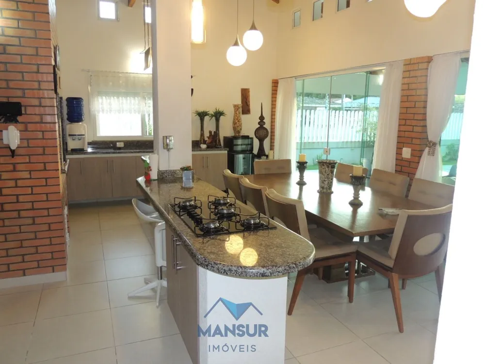 Casa, 3 quartos, 215 m² - Foto 15