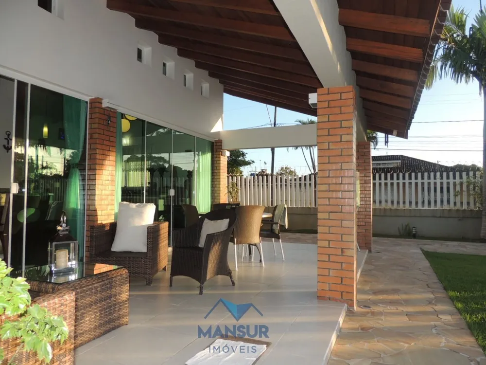 Casa, 3 quartos, 215 m² - Foto 8
