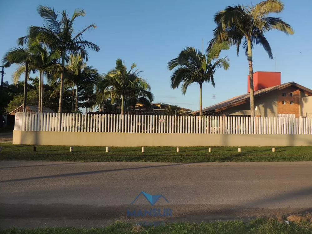 Casa, 3 quartos, 215 m² - Foto 2